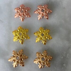 Findings: Snowflake Bead Cap 8mm (30)